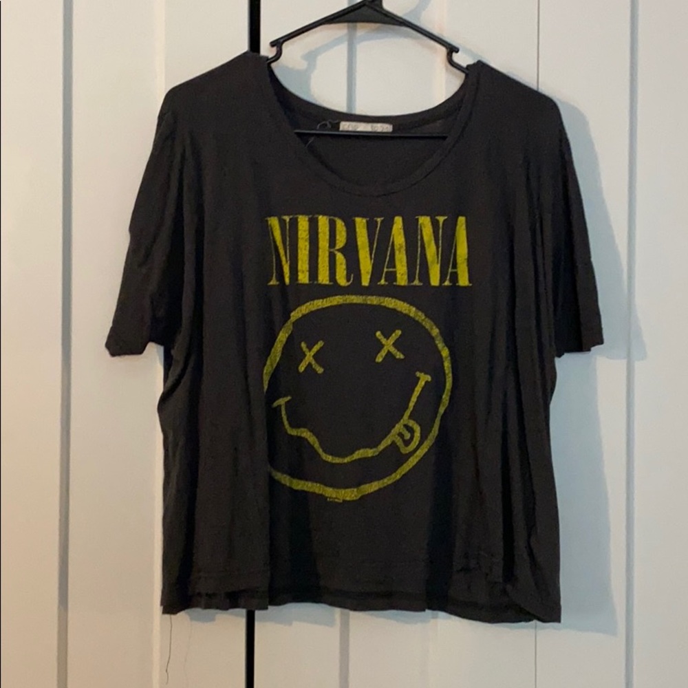 Cropped Nirvana Tshirt. Oversized fit.